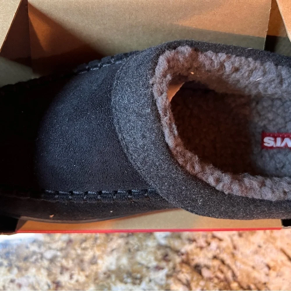 Levi's Men's Black Slip-On Loafers / Slippers